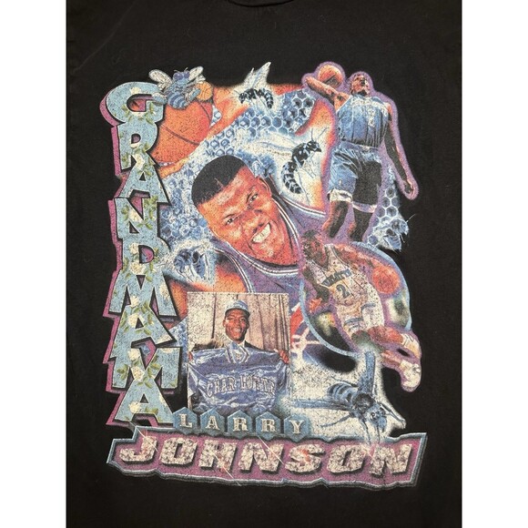 Mitchell & Ness Men Black Charlotte Hornets Larry Johnson NBA Basketball T Shirt - Picture 3 of 6